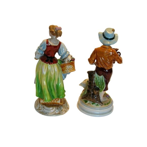 Romantic Colonial Peasant Couple Large Figurines - Picture 2 of 6